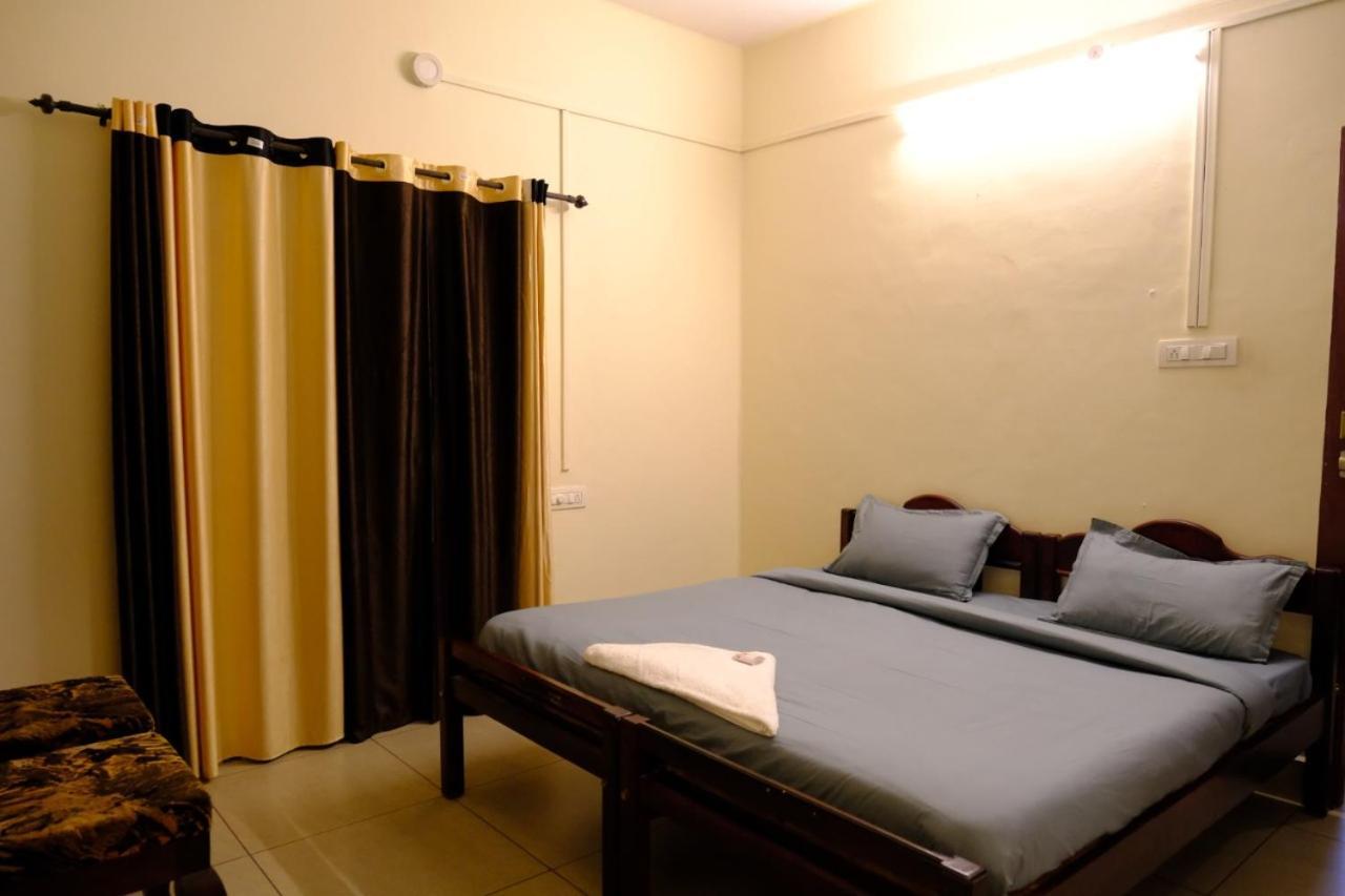 The Wayanad Club Hotel Sultan Bathery Exterior foto