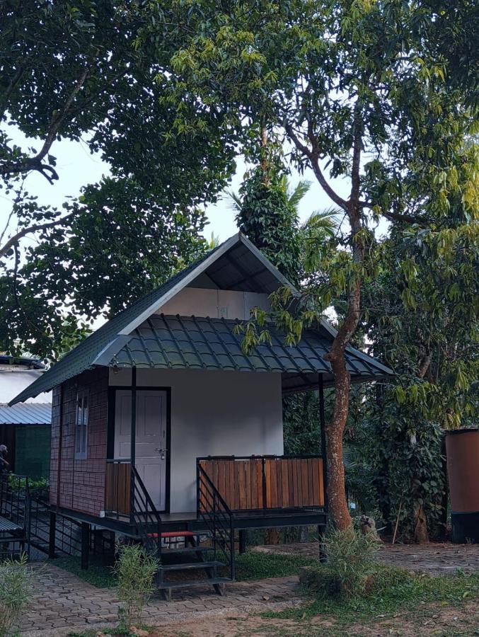 The Wayanad Club Hotel Sultan Bathery Exterior foto